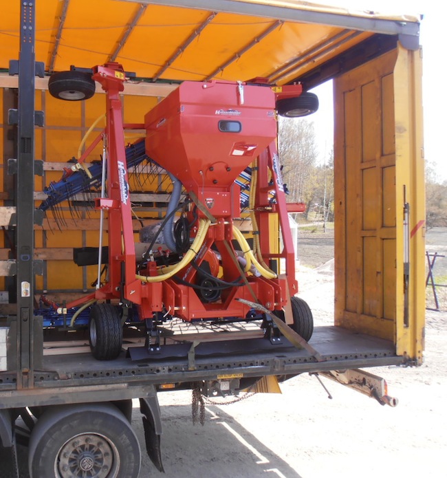 Hatzenbicler Heavy Verticator pneumaattisella Air8 -kylv&ouml;laitteella